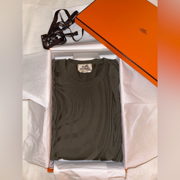 Hermes Men's “Quincaillerie Equestre" crewneck sweater, Size L, 100% Wool,$1,175 - Picture 10 of 15